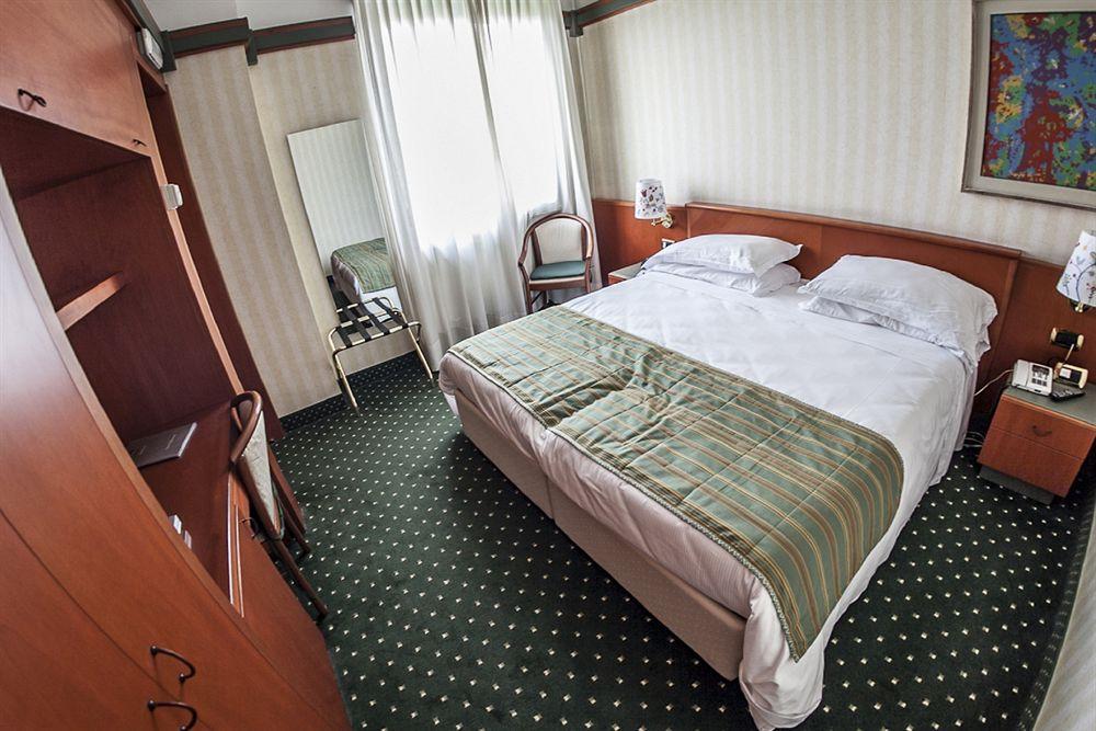 Jet Hotel, Sure Hotel Collection By Best Western Gallarate Zewnętrze zdjęcie