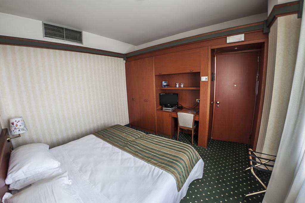 Jet Hotel, Sure Hotel Collection By Best Western Gallarate Zewnętrze zdjęcie